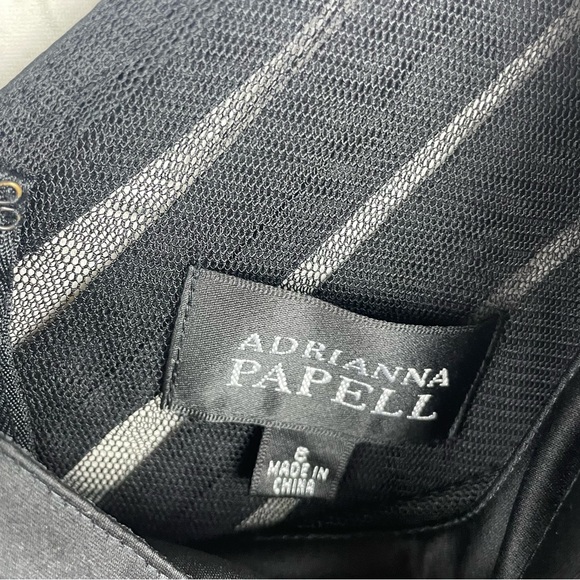 ADRIANNA PAPELL Shutter Pleat Sheath Dress Fitted V-Neck Tiered Satin Mesh Sz 8 - Picture 6 of 7